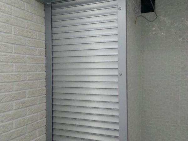 Рольставни в туалет и ванную: советы по выбору и монтажу Рольставни в туалет и ванную: советы по выбору и монтажу