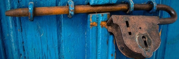 Как защитить пластиковые окна от вскрытия Как защитить пластиковые окна от вскрытия