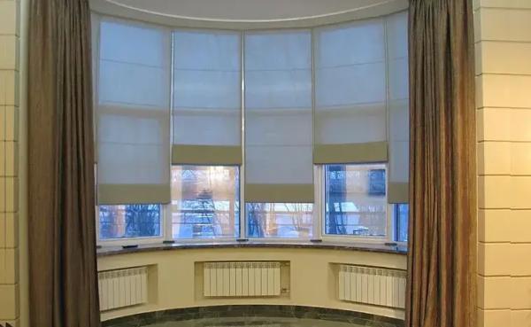 Гардины для штор, виды карнизов для штор, какие лучше выбрать самые удобные настенные варианты в зал — 39 фото