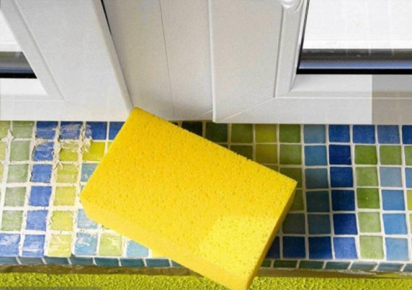 Отделка подоконника плиткой Отделка подоконника плиткой