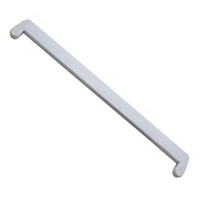 Демонтаж пластикового подоконника Демонтаж пластикового подоконника