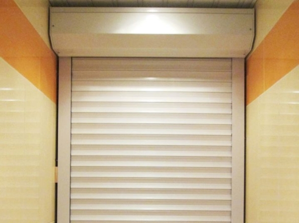 Рольставни в туалет и ванную: советы по выбору и монтажу Рольставни в туалет и ванную: советы по выбору и монтажу