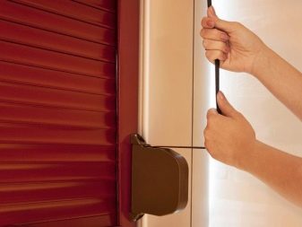 Рольставни в туалет и ванную: советы по выбору и монтажу Рольставни в туалет и ванную: советы по выбору и монтажу