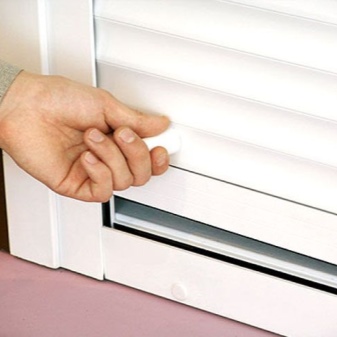 Рольставни в туалет и ванную: советы по выбору и монтажу Рольставни в туалет и ванную: советы по выбору и монтажу