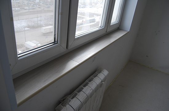 На сколько должен выступать подоконник На сколько должен выступать подоконник