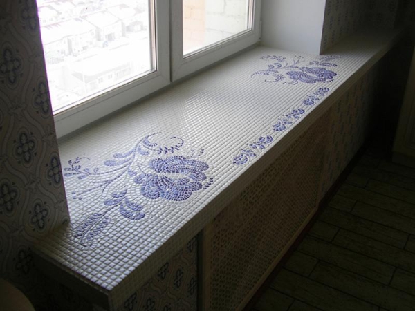 Отделка подоконника плиткой Отделка подоконника плиткой